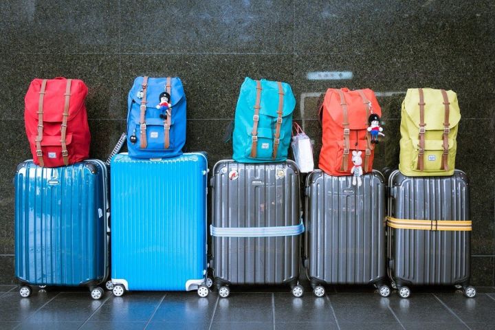 Сотрудники казанского аэропорта воровали вещи из багажа  пассажиров