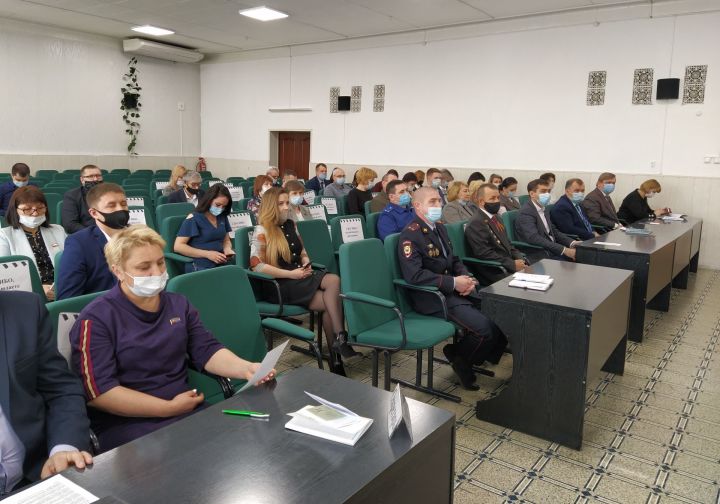 В составе постоянной депутатской комиссии Чистопольского района произошли изменения