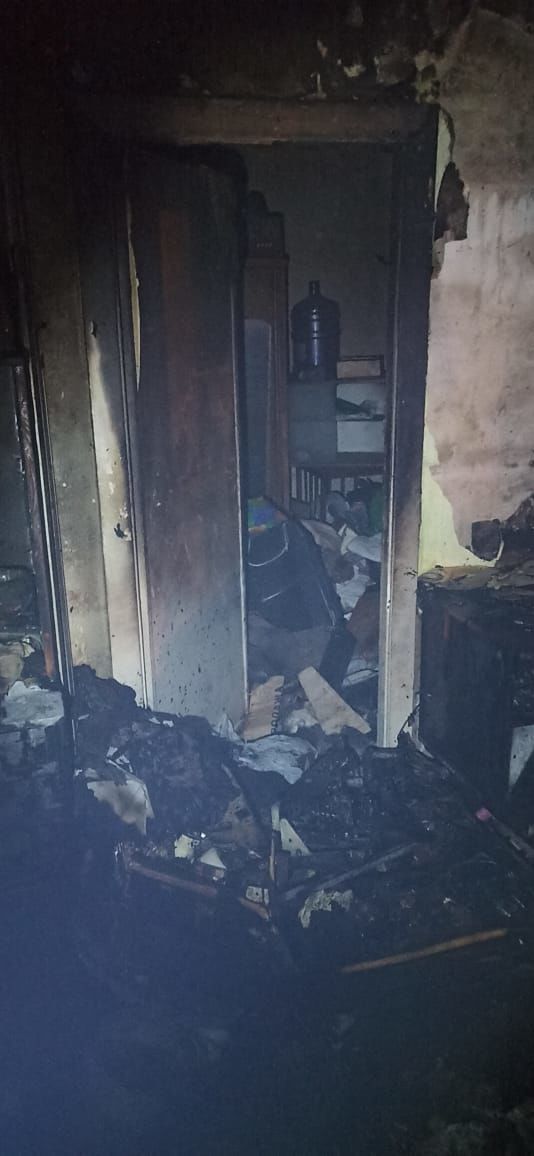 В Казани  на ночном  пожаре в пятиэтажке погибла женщина