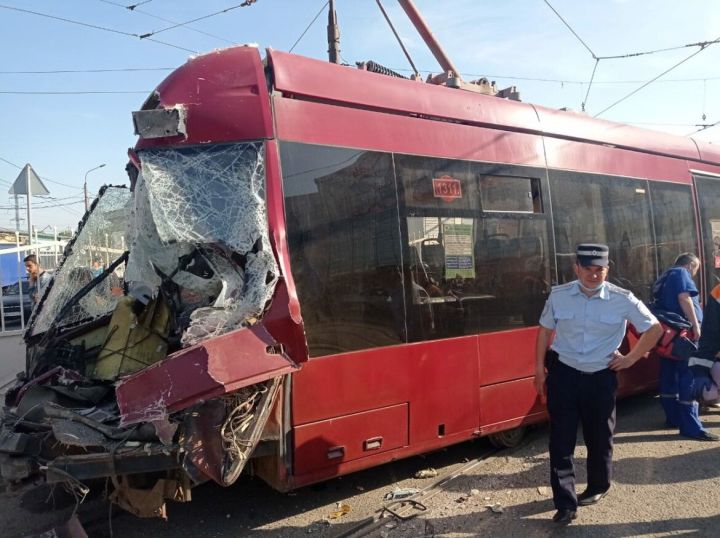 В Казани столкнулись два трамвая