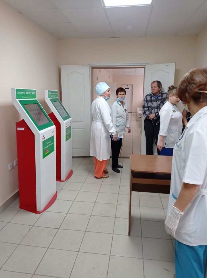 В чистопольской стоматологической поликлинике прошла тренировка по действиям при возникновении пожара