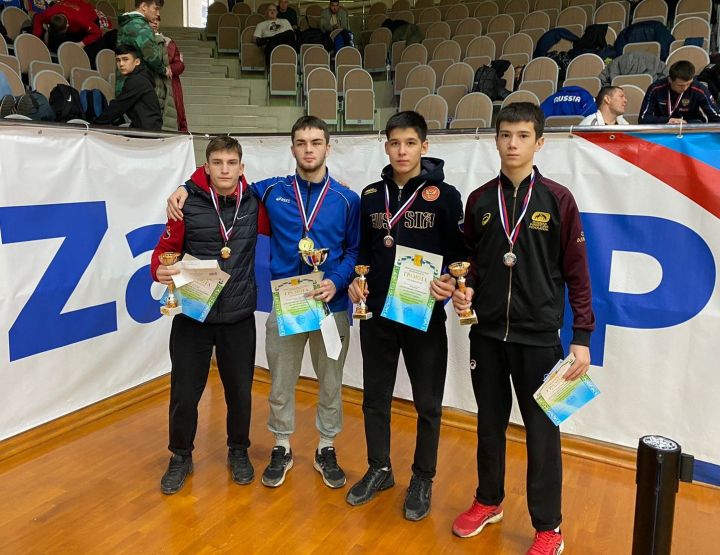 Чистопольские борцы завоевали призовые места на всероссийских соревнованиях