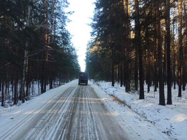 Как перегруз автомобиля влияет на состояние дорог