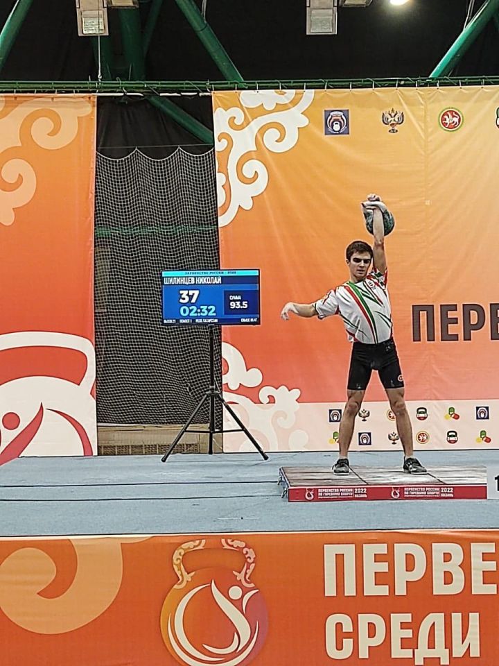 Чистопольский  гиревик завоевал медаль на первенстве России