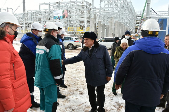 Президент РТ  ознакомился с ходом строительства олефинового комплекса ЭП-600