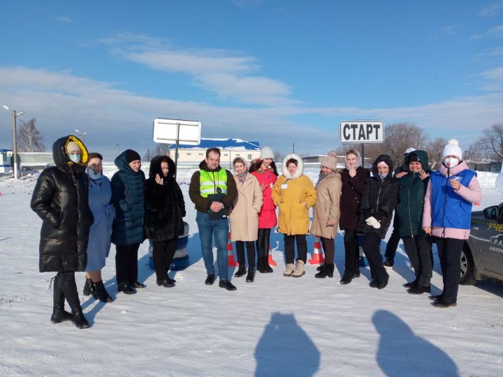 Мамы чистопольских дошкольников состязались в мастерстве по вождению