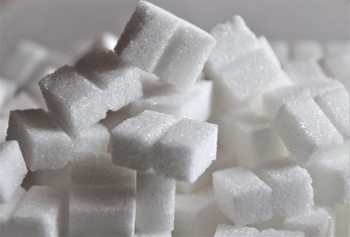 Закупки сахара населением за неделю увеличились в 16 раз