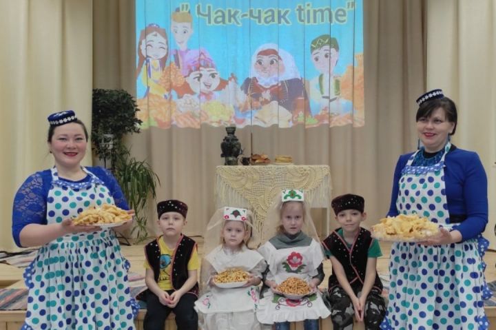 Чак-чак, баурсак… Праздник в чистопольском селе был посвящен татарскому национальному угощению