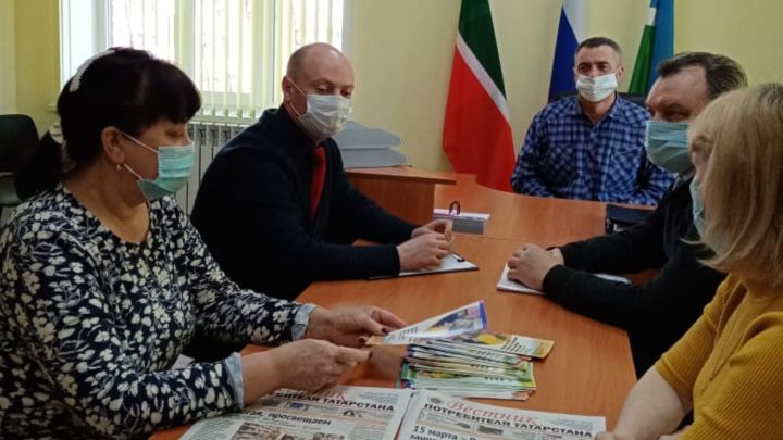 Жителям Чистопольского района объясняли, что делать в случае некачественной установки пластиковых окон