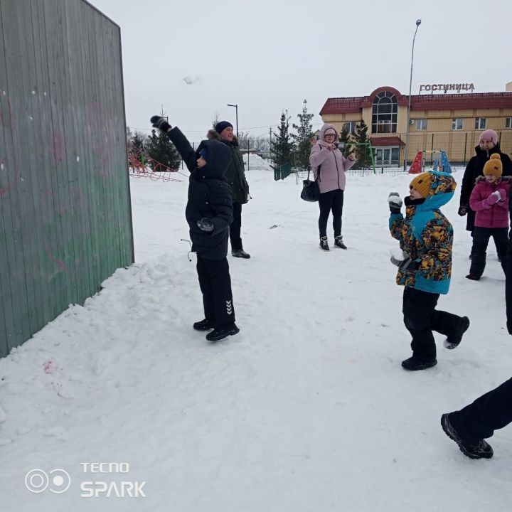 В Чистополе отметили праздник «День без интернета»