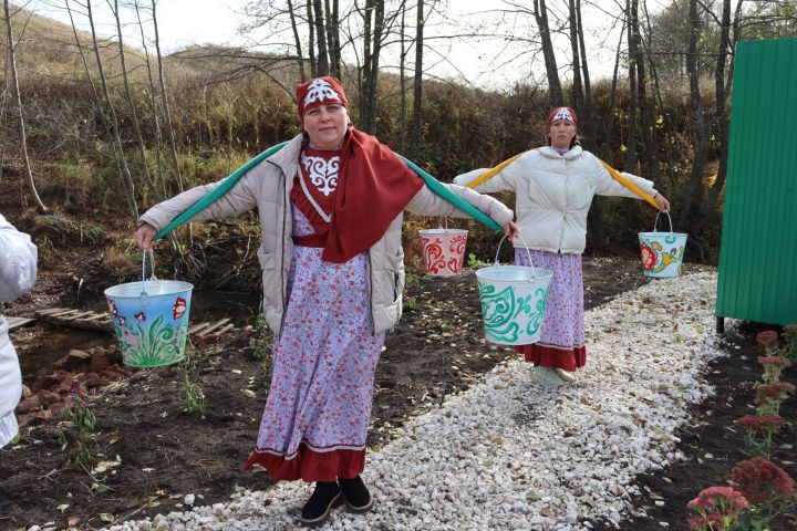 В Чистопольском районе обустроили родник « Таш чишмэ» (Фоторепортаж)