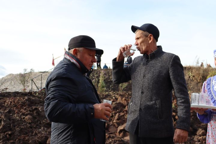 В Чистопольском районе обустроили родник « Таш чишмэ» (Фоторепортаж)