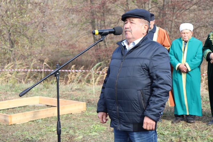 В Чистопольском районе обустроили родник « Таш чишмэ» (Фоторепортаж)