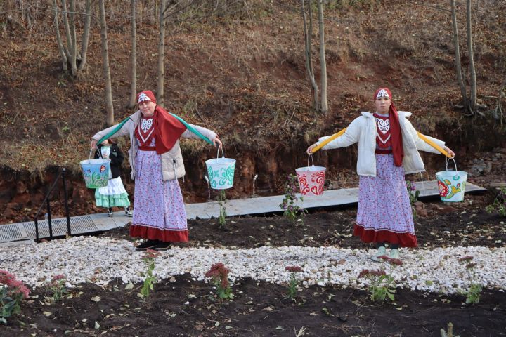 В Чистопольском районе обустроили родник « Таш чишмэ» (Фоторепортаж)