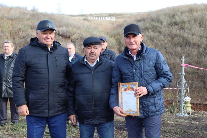 В Чистопольском районе обустроили родник « Таш чишмэ» (Фоторепортаж)