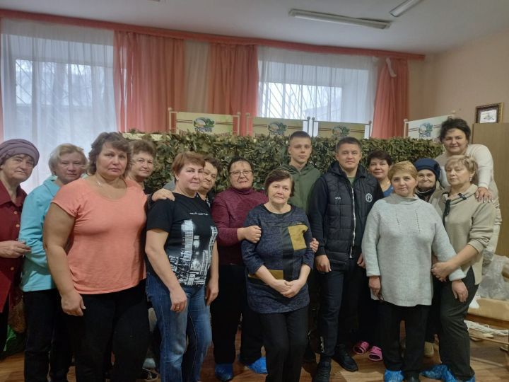 За год работы волонтеры «Чистополь-фронту» пропустили через свои руки более 100 тонн гуманитарного груза