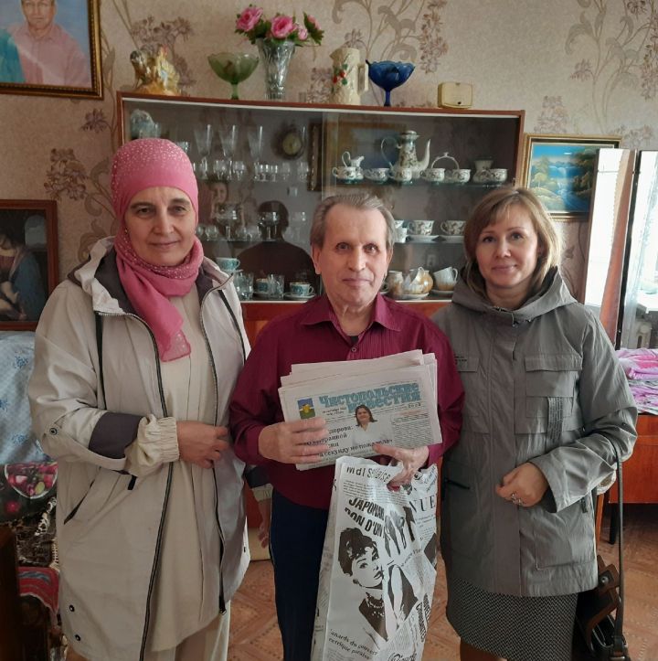 Сотрудники «Чистополь-информ» поздравили ветерана редакции с 85-летием