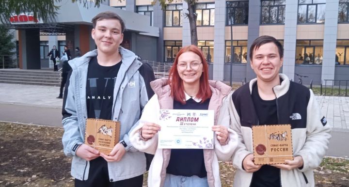 Чистопольские студенты вошли в число победителей Республиканского чемпионата по скоростной сборке спилс карт