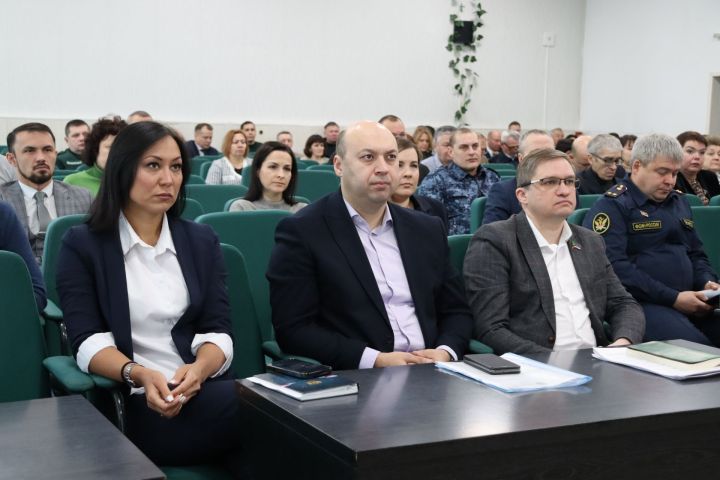 Дмитрий Иванов: «Нужно поддержать единственное в районе официальное СМИ»