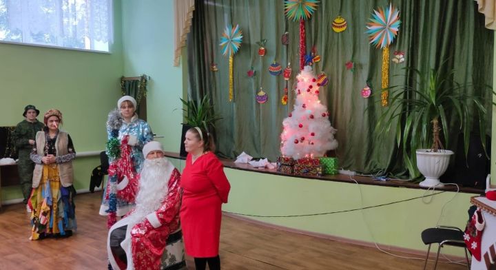 В чистопольском доме-интернате прошло новогоднее представление