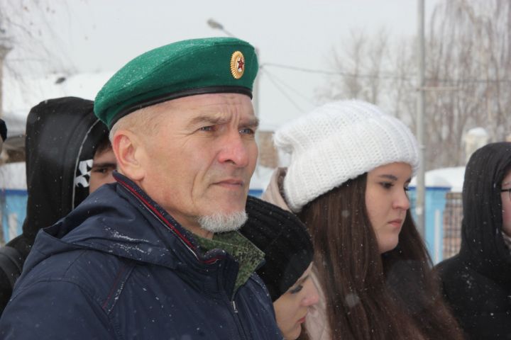 В Чистополе состоялся митинг, посвященный 34-й годовщине вывода советских войск из Афганистана