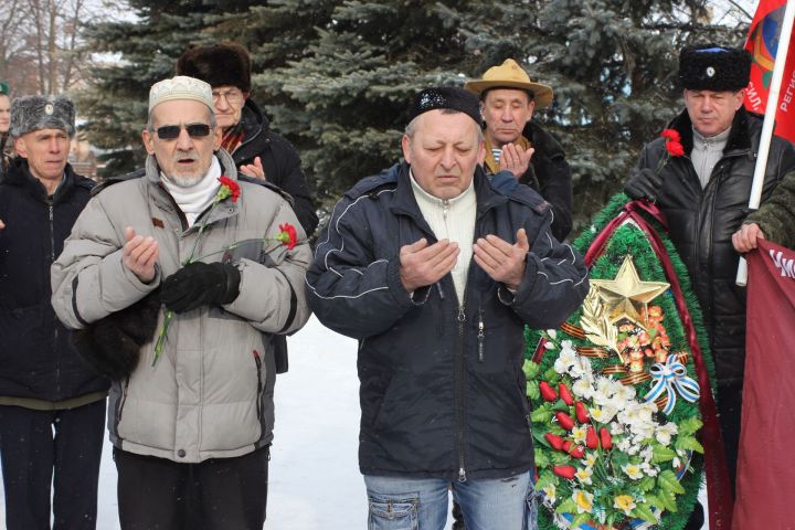 В Чистополе состоялся митинг, посвященный 34-й годовщине вывода советских войск из Афганистана