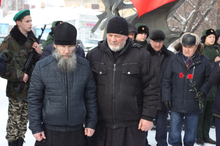 В Чистополе состоялся митинг, посвященный 34-й годовщине вывода советских войск из Афганистана