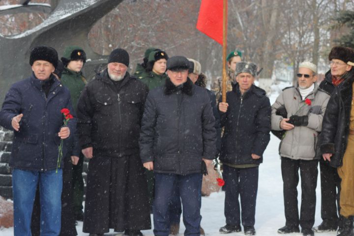 В Чистополе состоялся митинг, посвященный 34-й годовщине вывода советских войск из Афганистана