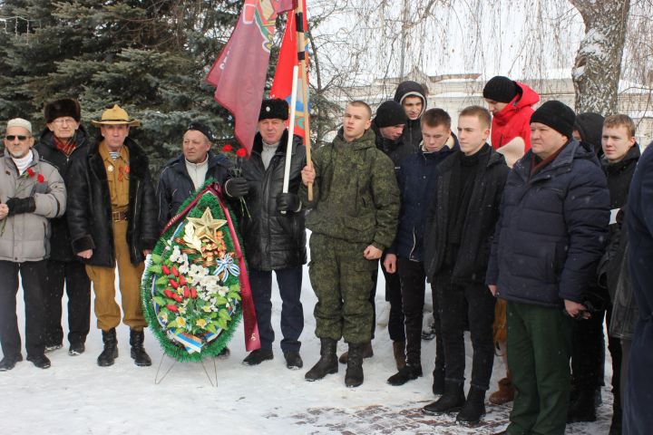 В Чистополе состоялся митинг, посвященный 34-й годовщине вывода советских войск из Афганистана