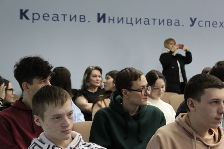О вреде алкоголя и табакокурения рассказали чистопольским студентам