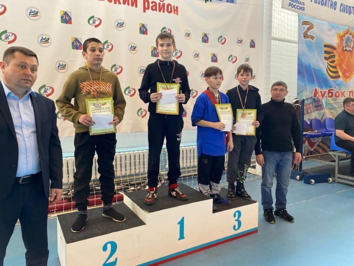 Серебро, бронза: чистопольские спортсмены приняли участие в соревнованиях по борьбе и корэш