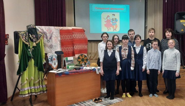 В чистопольском сельском СДК прошла программа «Мир татарского фольклора»