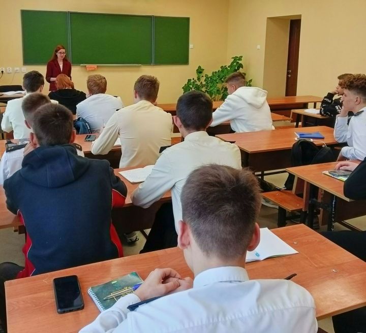 Чистопольские студенты приняли участие в интерактивном занятии «Всё в твоих руках»