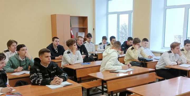 Чистопольские студенты приняли участие в интерактивном занятии «Всё в твоих руках»