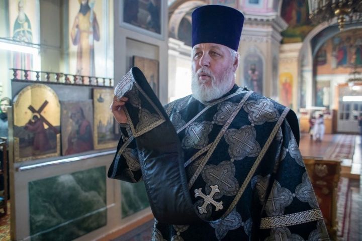 Епископ Пахомий возглавил богослужение в чистопольском соборе