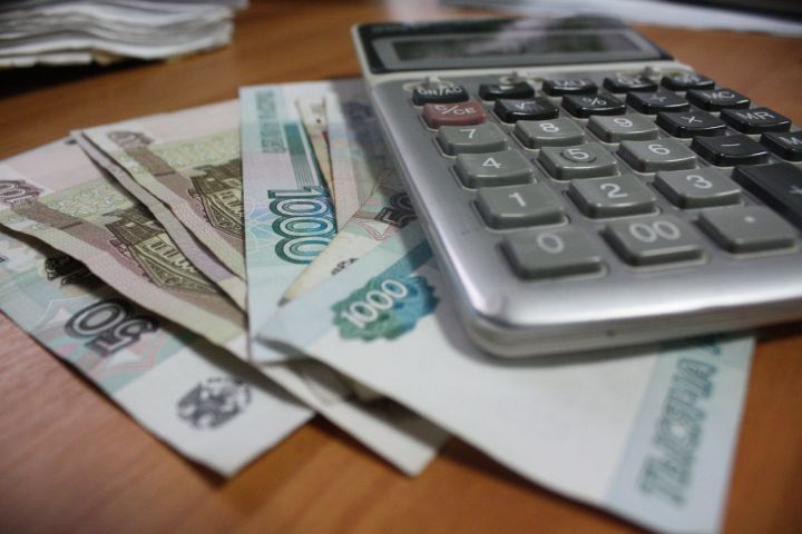 В Госдуму внесли законопроект о повышении МРОТ