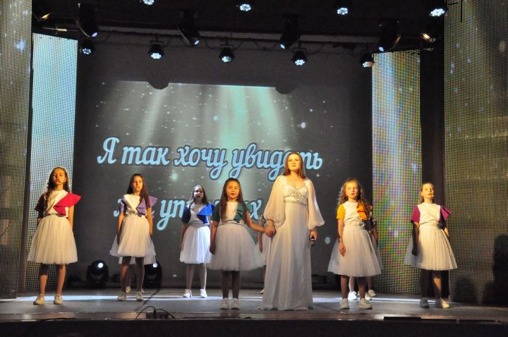 Благотворительный концерт в Чистополе собрал полный зал (фоторепортаж)