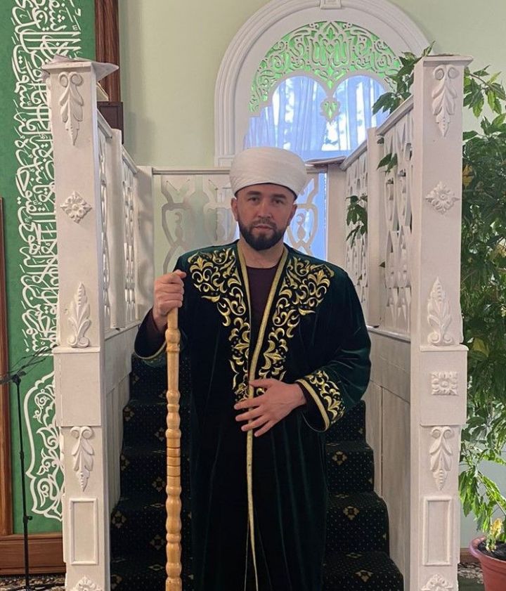 Имам-мухтасиб Чистопольского района поздравляет верующих с праздником Ураза-байрам