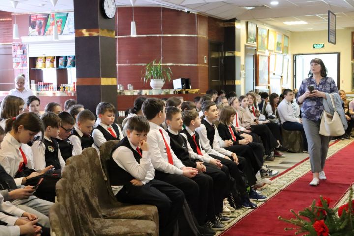 В культурном центре «Чистай» провели патриотическое мероприятие для школьников