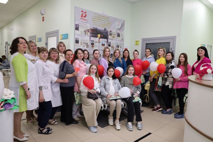 Мастер-класс, подарки: в чистопольской женской консультации отпраздновали День беременных