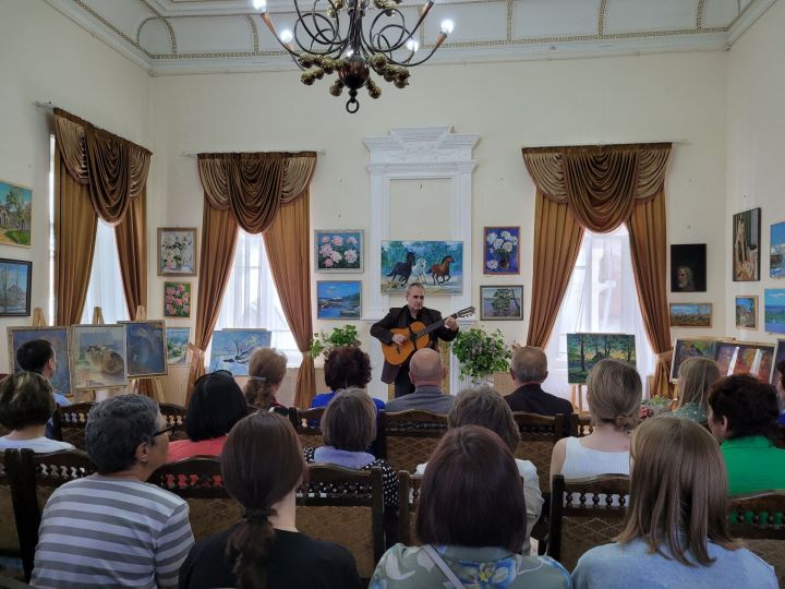 Чистайда Наилә Нигъмәтҗанованың картиналар күргәзмәсе ачылды