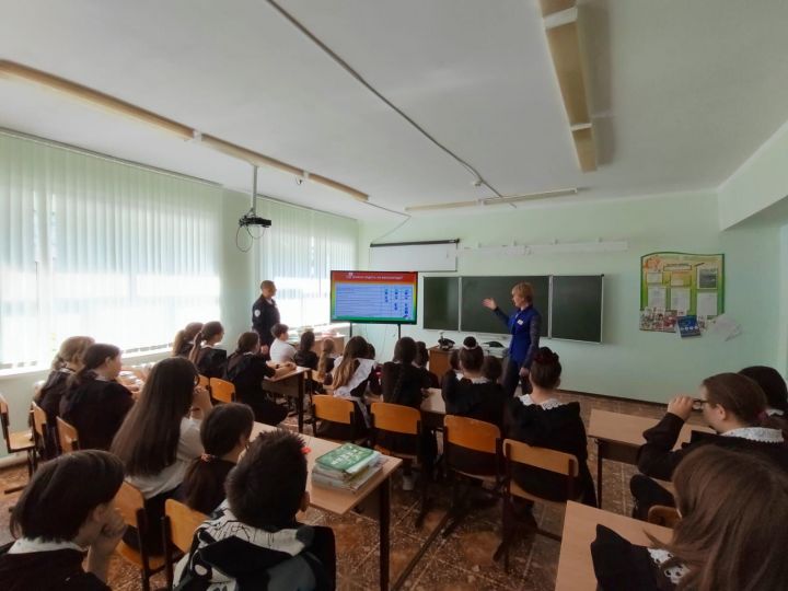 Школьники Чистопольского района сдали мини-экзамен по правилам дорожного движения