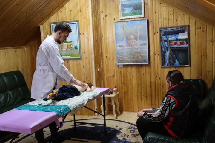 В Чистополе дипломированный специалист бесплатно делает массаж детям с ограниченными возможностями