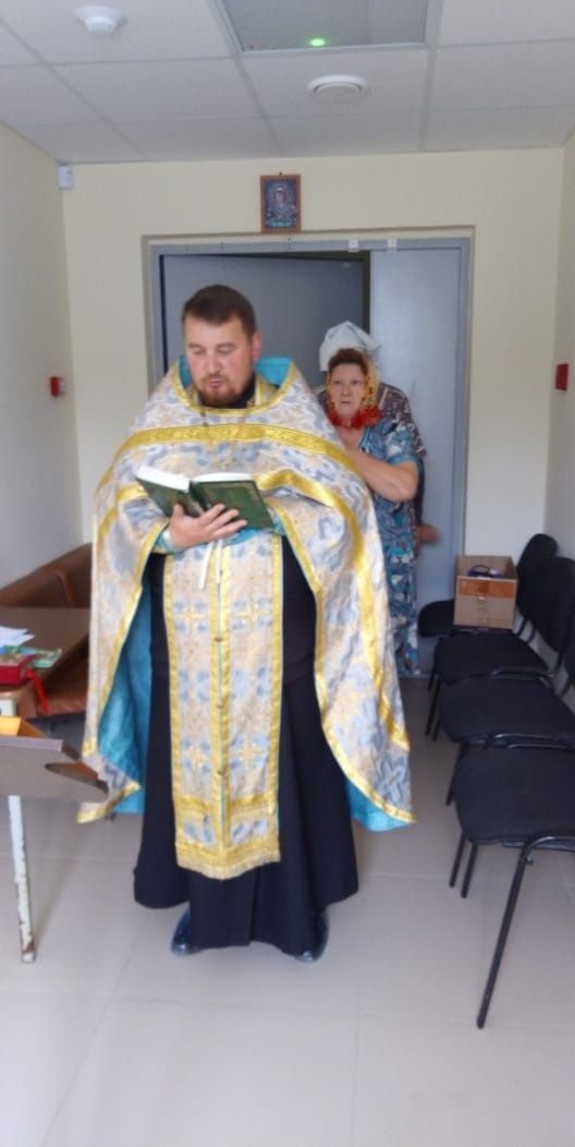 В стационаре Чистопольской ЦРБ был отслужен молебен о здравии