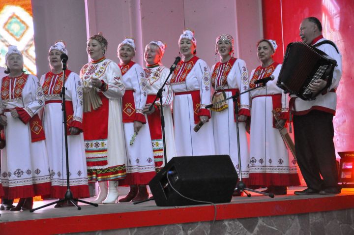В Чистополе состоялся концерт, посвященный закрытию месяца чувашской культуры