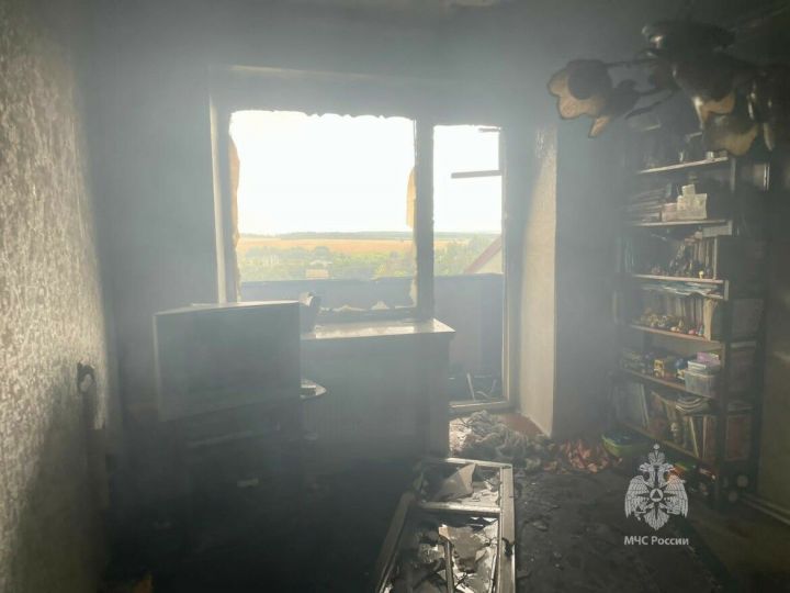 В Пестрецах из горящего дома эвакуировали 10 человек