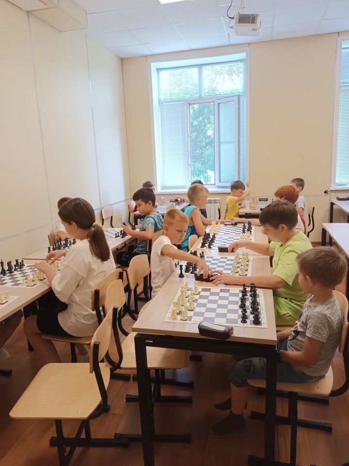 Чистопольцы приняли участие в «Блиц-турнире по шахматам»