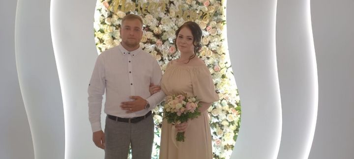 В Чистополе в красивую дату зарегистрировали брак три пары молодоженов