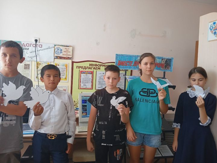 Для ребят чистопольского села прошел мастер-класс «Белый голубь — посланник мира»