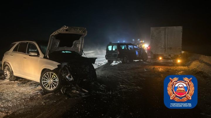 На трассе Чистополь — Нижнекамск произошло массовое ДТП